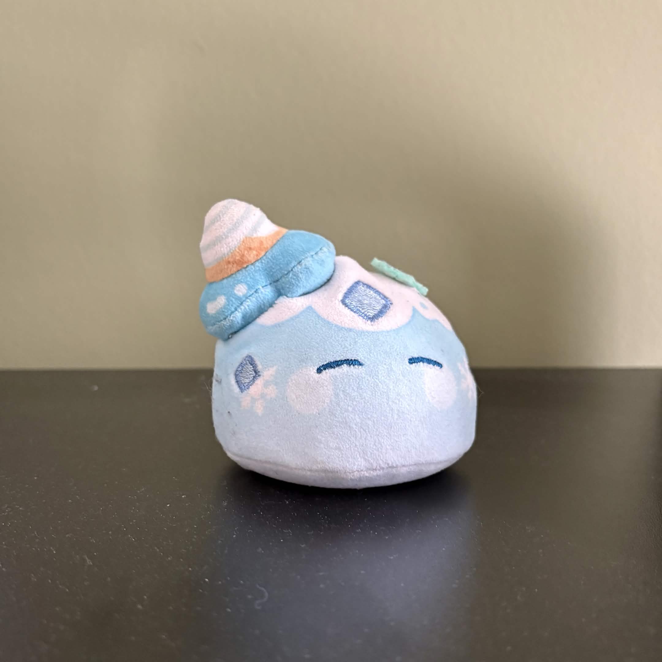 A slime kind-of streesed ball. Got it from a store that sells game merches. Very bouncy and cold, since it's a Cryo slime. Ehe
